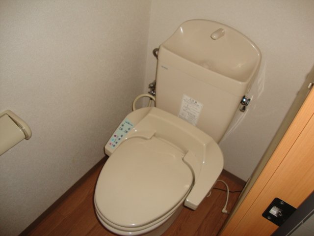 トイレ　シャワー付トイレ