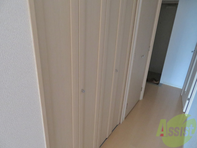 収納　クローゼットがありますので、お洋服や荷物はここへ。