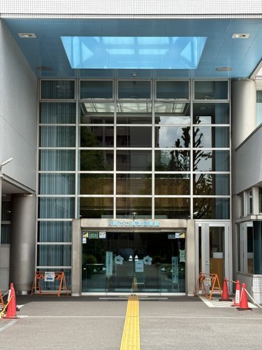 図書館　川崎市立高津図書館（図書館）まで282m
