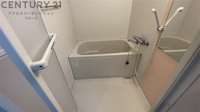 バス・シャワールーム　シンプルで機能的なユニットバスです！