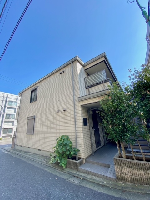 建物外観　★物件現地や最寄駅等でのお待ち合わせでご案内が可能です★