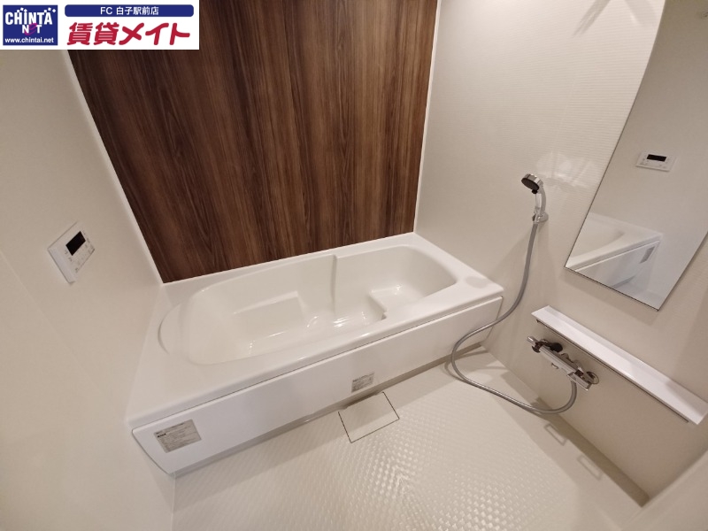 バス・シャワールーム　同型画像参考