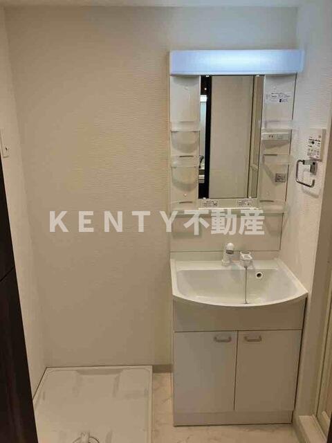 洗面設備　使いやすい洗面所です