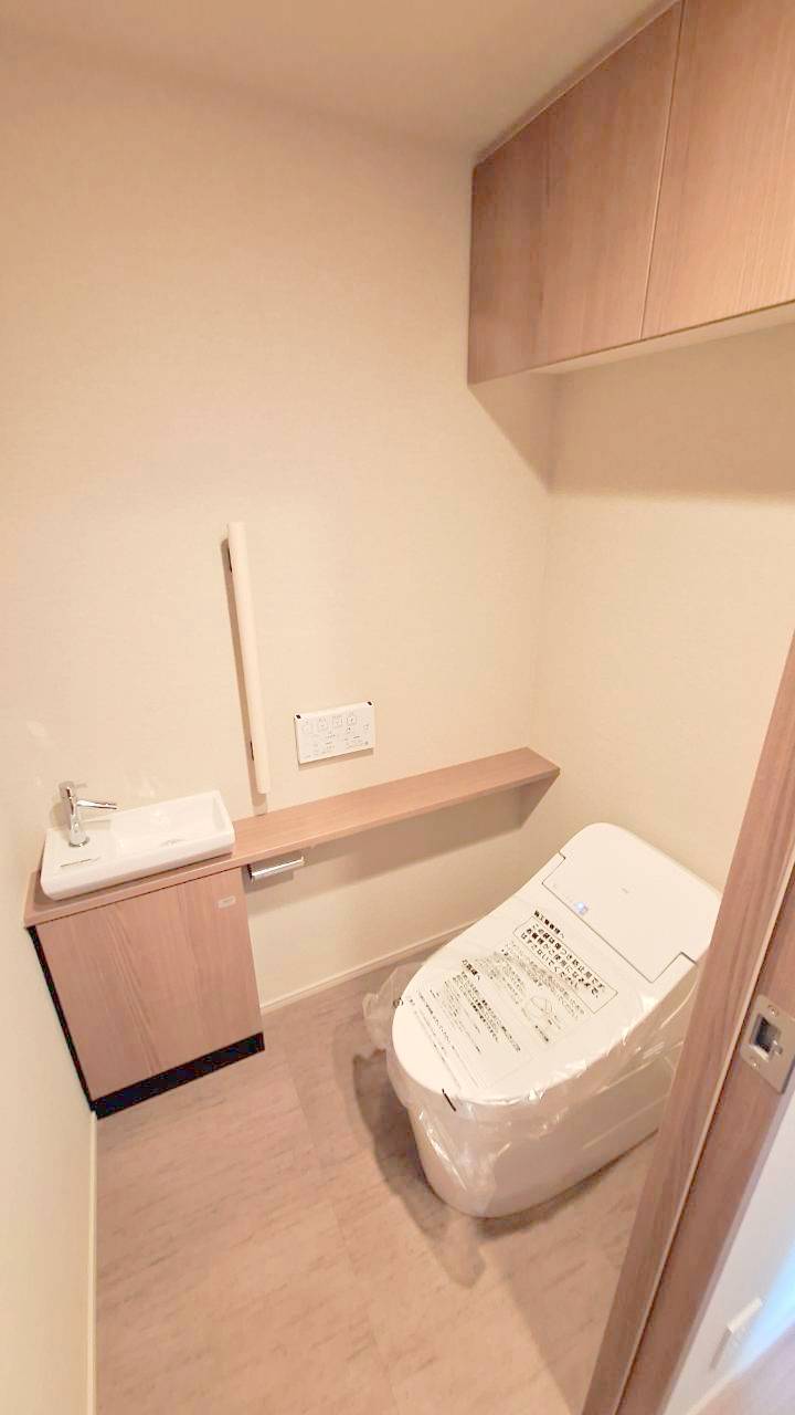トイレ　※同タイプ別部屋の参考写真となります。
