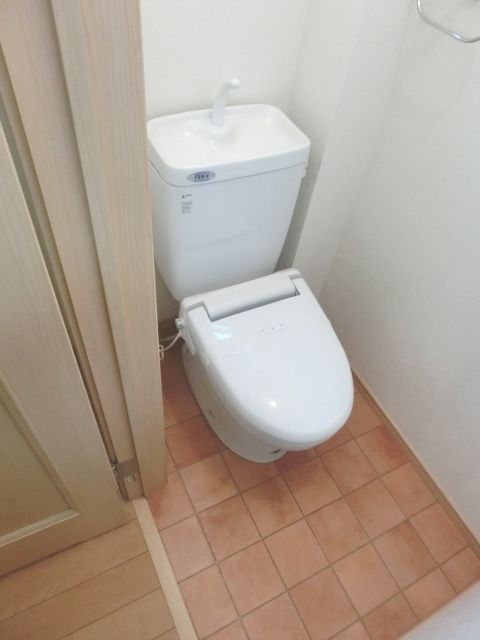 トイレ　清潔感のあるトイレです。