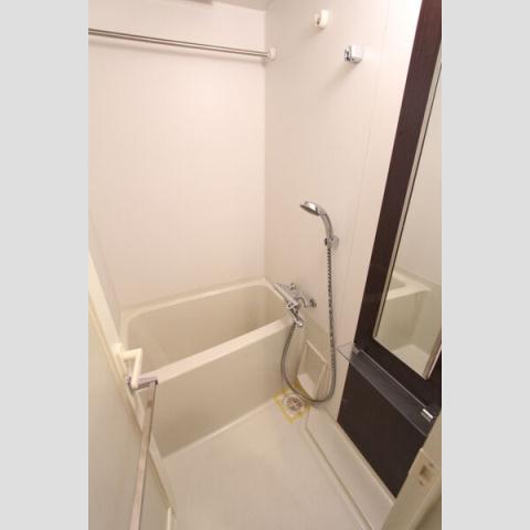 バス・シャワールーム　※別部屋の参考写真です。