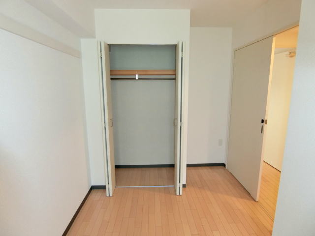 収納　洋室のクローゼット