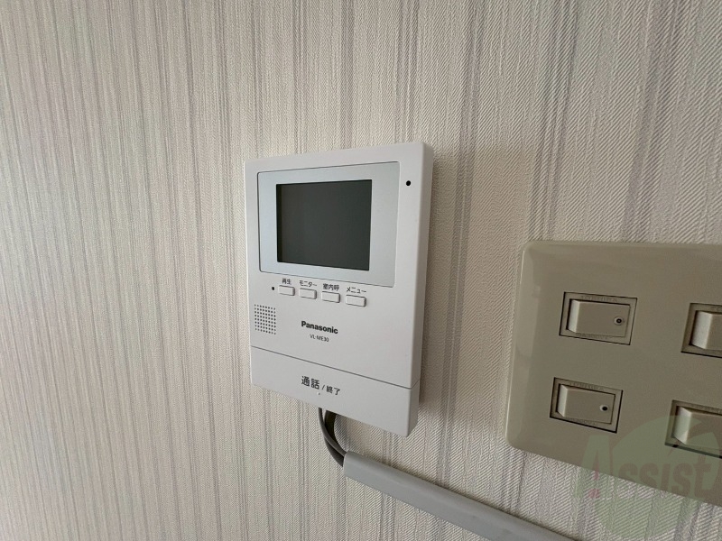 セキュリティ　ＴＶモニター付インターホンです。来客者の顔が見えるので安心！