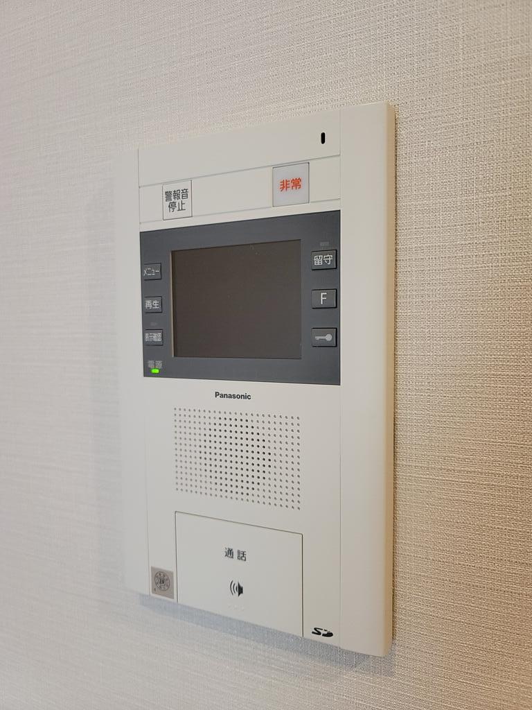 セキュリティ　モニター付きインターホン