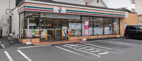 コンビニ　セブンイレブン 多摩永山2丁目店（コンビニ）まで91m