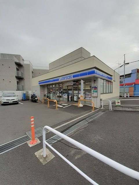 コンビニ　ローソン（コンビニ）まで262m