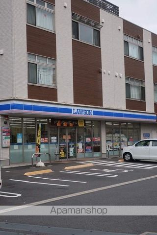 コンビニ　ローソン（コンビニ）まで749m