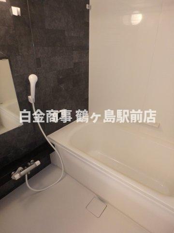 バス・シャワールーム　同じ物件の別の部屋の写真になります