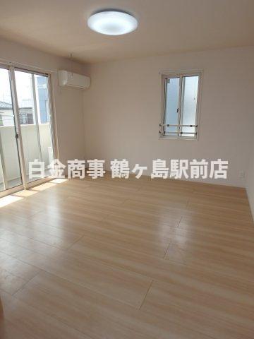 居室・リビング　同じ物件の別の部屋の写真になります