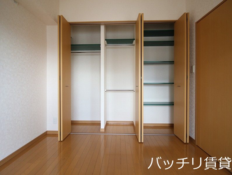 収納　別号室物件写真の為、現況を優先致します。