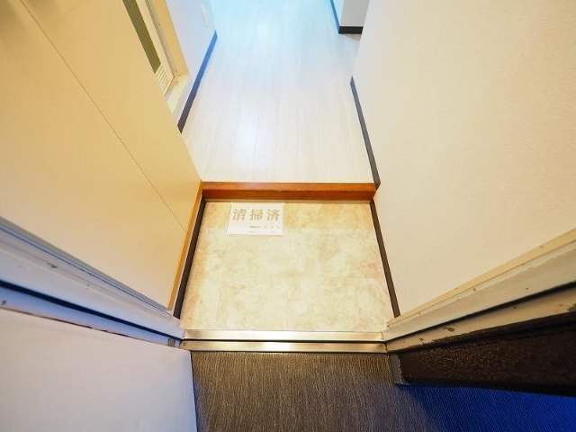 サンパレス21新明の玄関写真