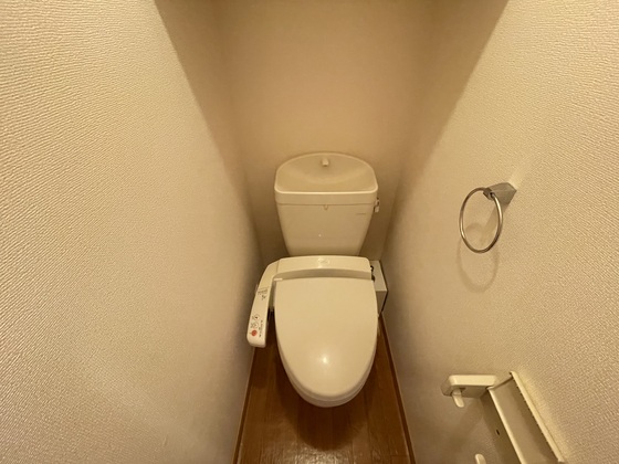 トイレ　※別部屋の写真です