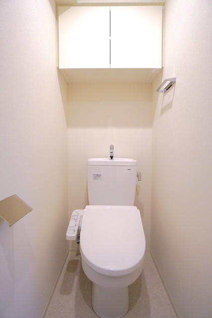 トイレ　※写真は同タイプ住戸です。
