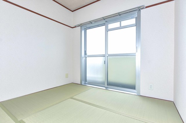 UR鈴蘭台第一の内装写真