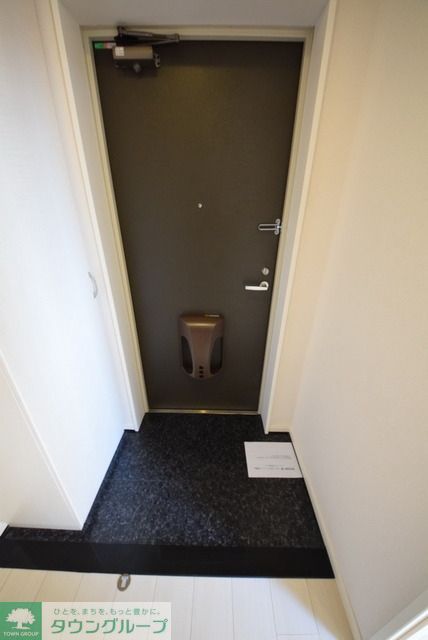 玄関　お部屋探しは【タウンハウジング蘇我店】にお任せ下さい♪