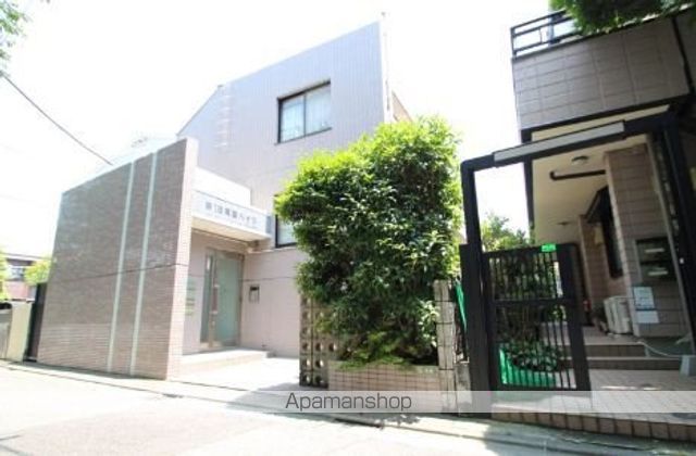 小田急線 下北沢駅 徒歩7分 3階建 築23年の外観写真