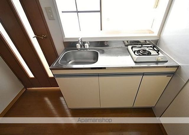 小田急線 下北沢駅 徒歩7分 3階建 築23年のキッチン写真
