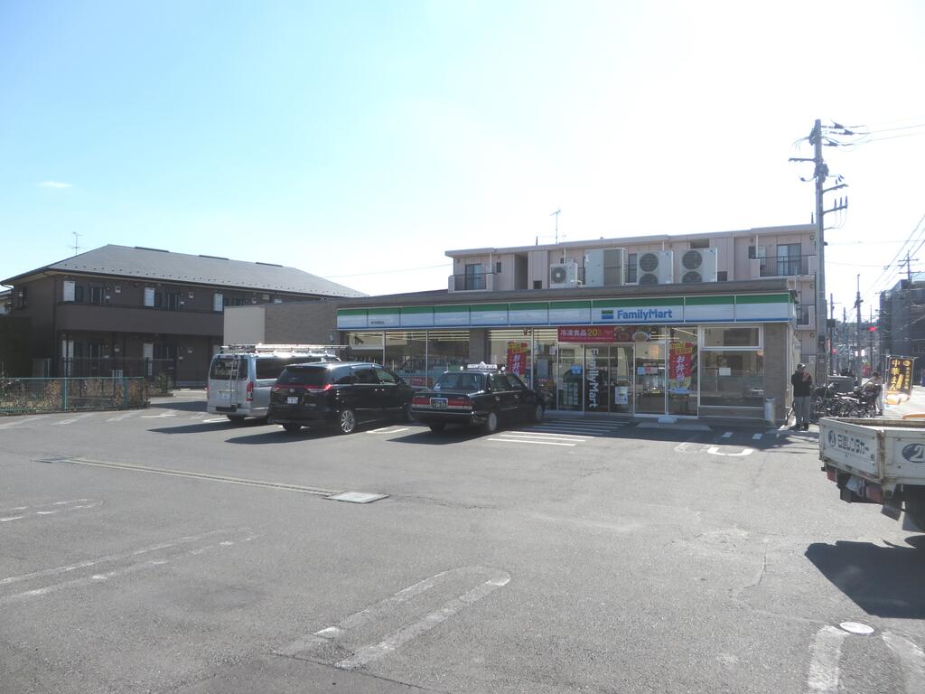 コンビニ　ファミリーマート登戸駅東店（コンビニ）まで356m