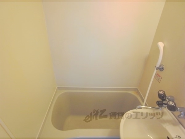 洗面設備　お風呂とトイレの掃除が一度で済みます