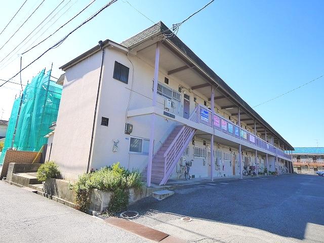 建物外観　落ち着いた雰囲気の外観です