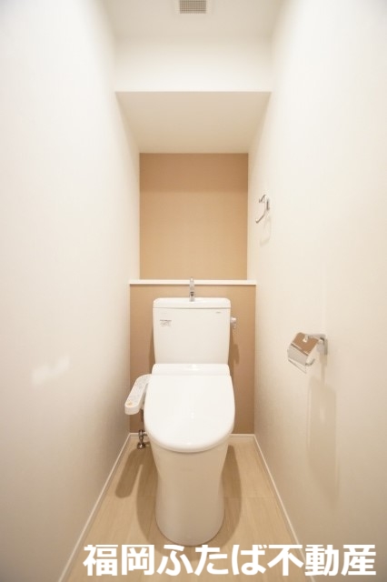 エンクレスト博多MATEのトイレ写真
