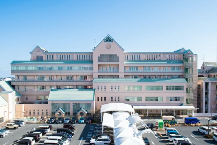 病院　神奈川県立こども医療センター（病院）まで653m