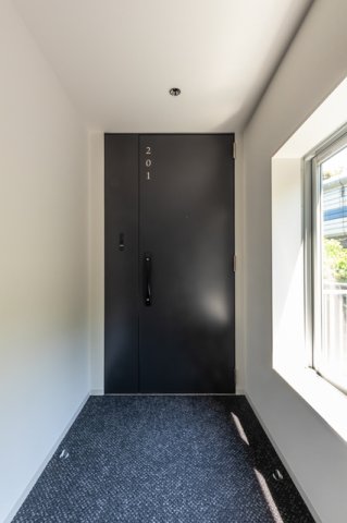 玄関　※写真は同タイプ住戸です。