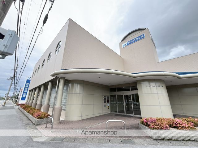 銀行　長浜信用金庫近江支店（銀行）まで1004m