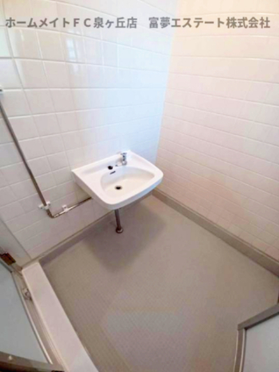 洗面設備　＊イメージ写真　同建物の別号室