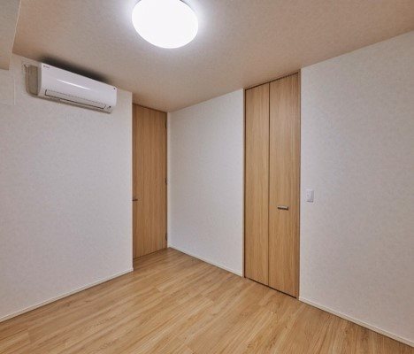 シー・クリサンス西岡本の内装写真