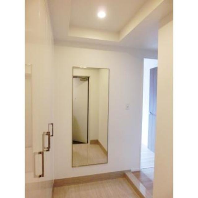 玄関　※写真は同タイプ住戸です。