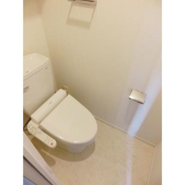 トイレ　※写真は同タイプ住戸です。