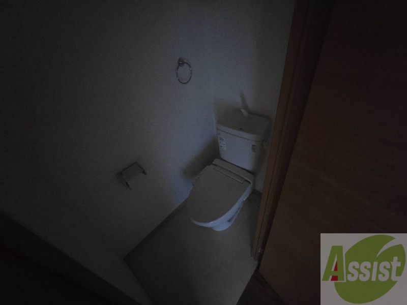 トイレ　こちらはトイレです。清潔感があり、安心して使用できます。