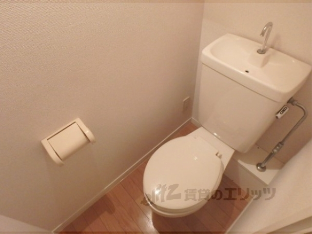 リベルテ木幡駅前のトイレ写真