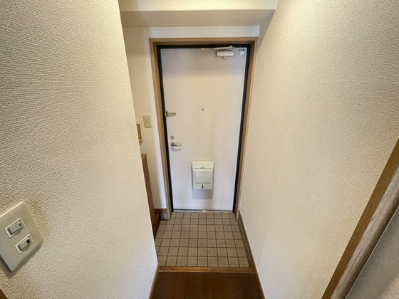 玄関　※別部屋の写真です