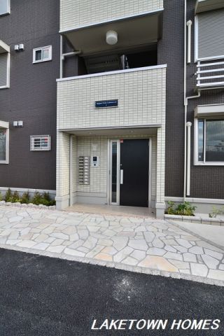 エントランス　オートロック付のエントランスです。