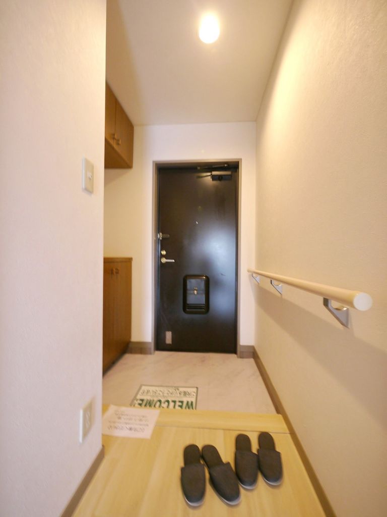 玄関　入居中の為、別号室写真