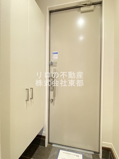 玄関　すっきりシンプルな玄関スペースです！