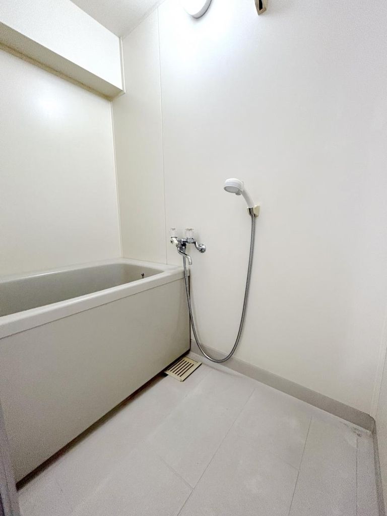 バス・シャワールーム　別部屋参考写真