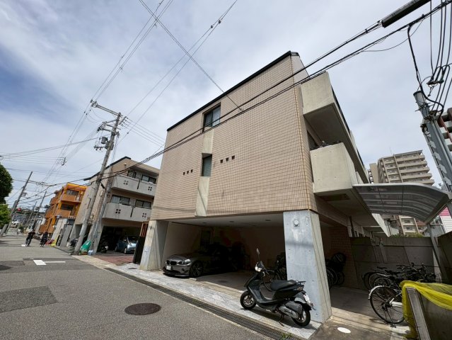 建物外観　小学校