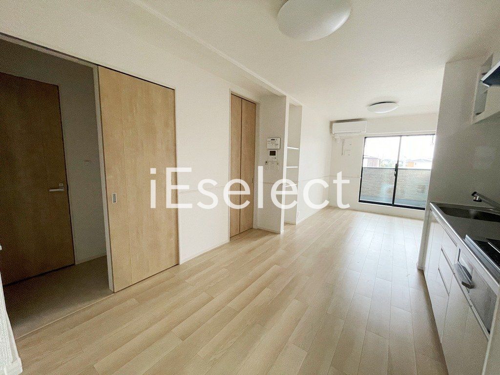 居室・リビング　角部屋・2面採光の明るいお部屋です?