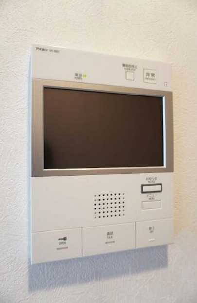 セキュリティ　モニター付きインターホンです。