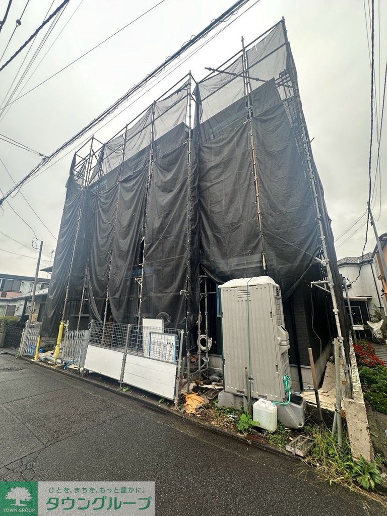 建物外観　駐車場