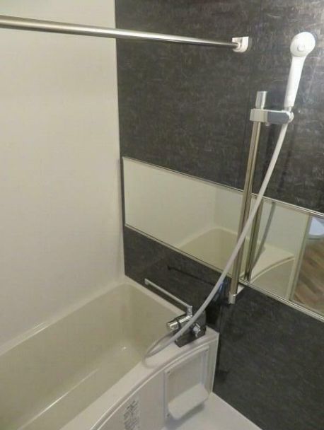 バス・シャワールーム　参考写真：別部屋タイプ