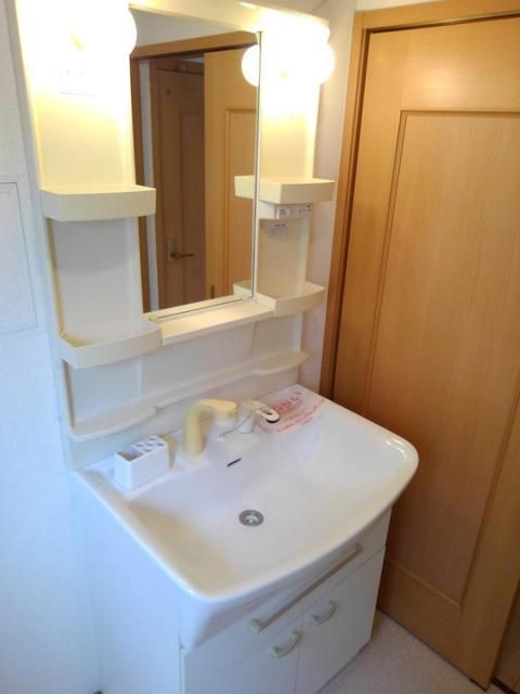 リバーサイド本山 Jの内装写真